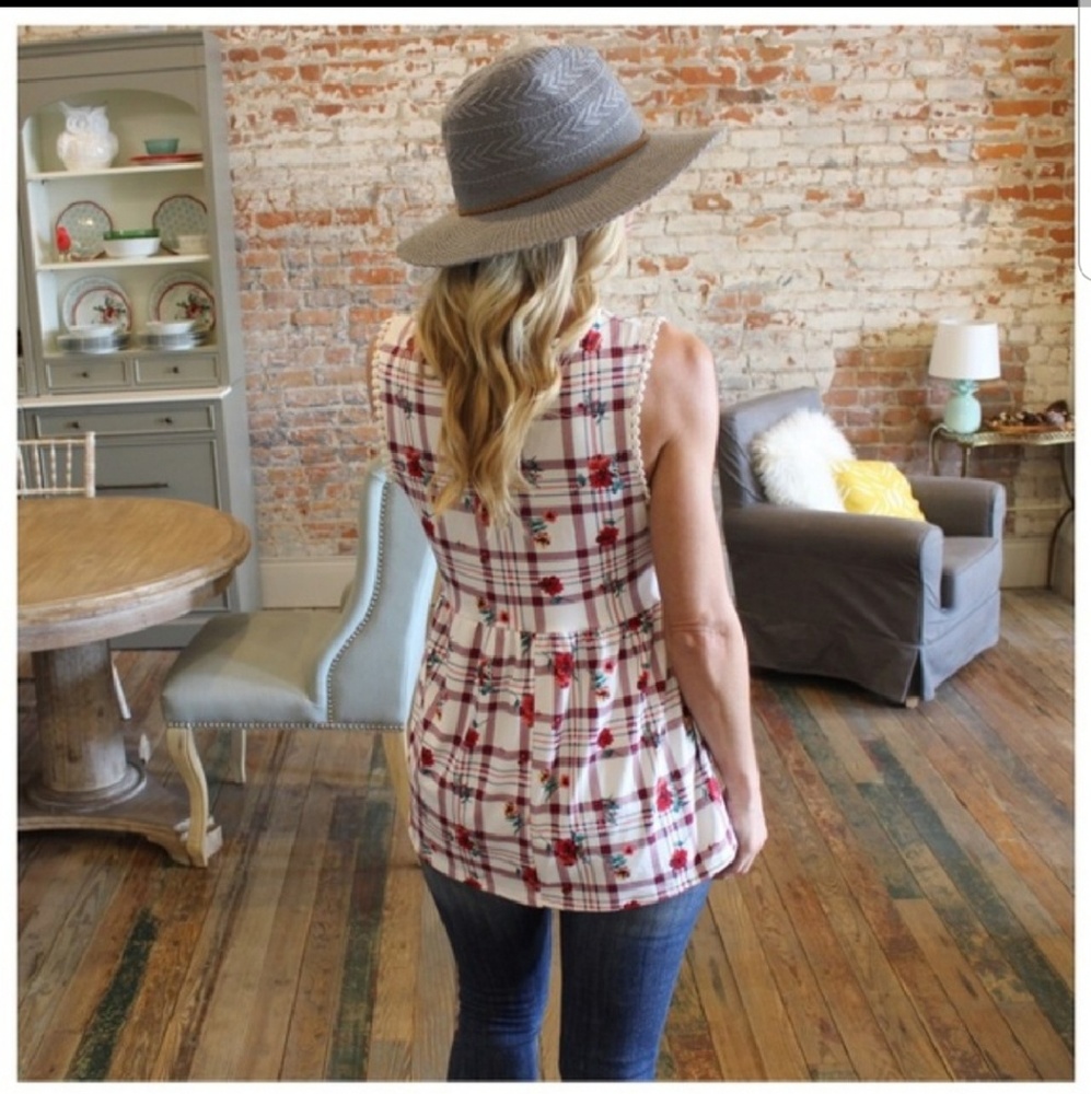 Last!(S)HP! Red and ivory basketweave babydoll top - Picture 2 of 2